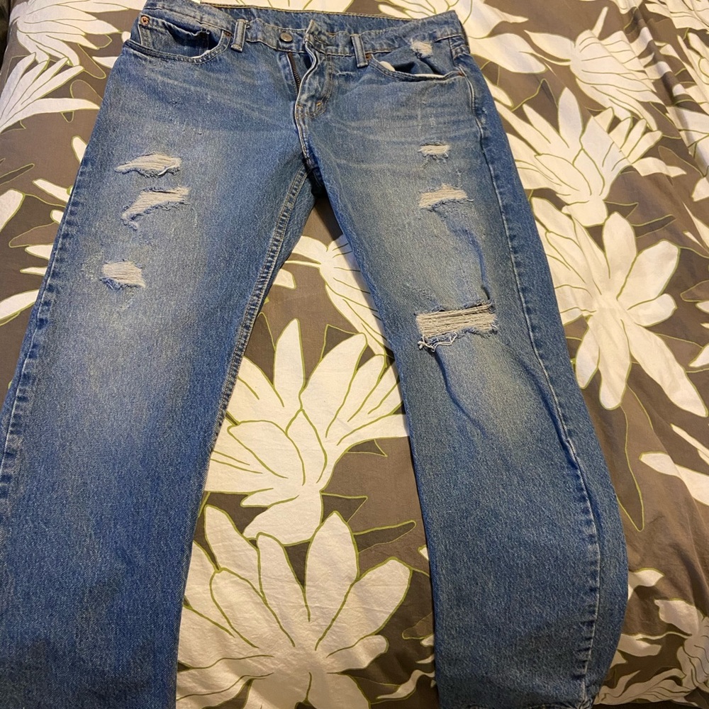 Levi’s 502 jeans